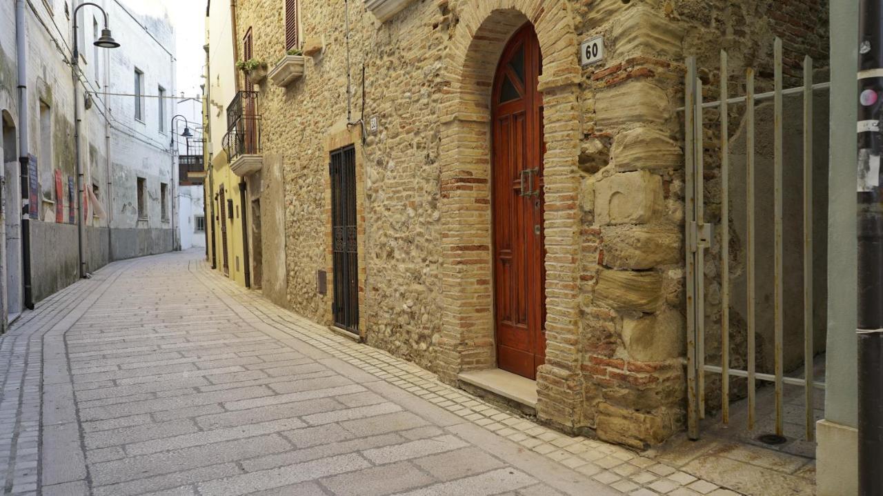 Monolocale Nel Borgo Antico, A Due Passi Dal Mare E Dal Porto Lägenhet Termoli Exteriör bild